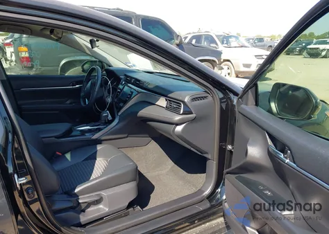 2019 Toyota Camry Le из США, поврежденный, VIN 4T1B11HK8KU7885